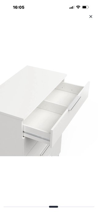 Cajonera blanca de madera