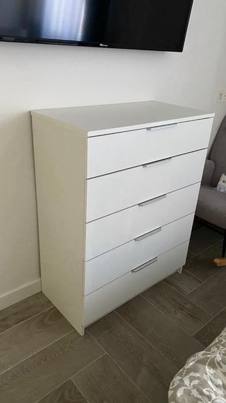 Cajonera blanca de madera