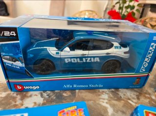 Modellini Auto Polizia di Stato, statuette Thun e