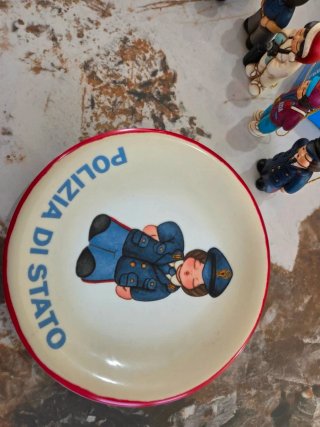 Modellini Auto Polizia di Stato, statuette Thun e