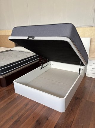 Canapés a ribalta in legno con 4 angoli arrotondati in legno massello da 3 cm con coperchio rinforzato