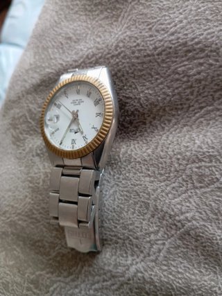 Reloj Lotus