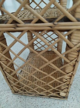 Estantería de mimbre con 3 baldas