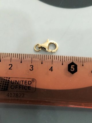 Cierre de oro para collar nuevo.