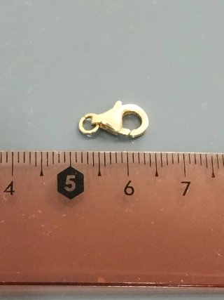 Cierre de oro para collar nuevo.