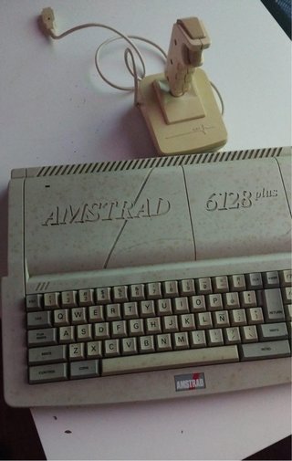 Amstrad 6128 plus Ordenador Vintage