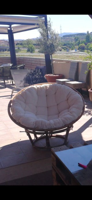 Sillón Huevo Ratán Beige