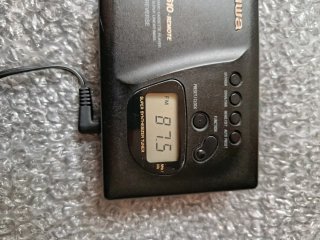 Aiwa RX610 Walkman Radio Cassette Player