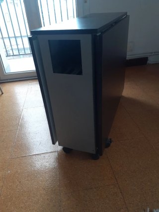 Mesa plegable con 6 sillas