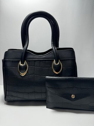 Bolso de mano y hombro con monedero