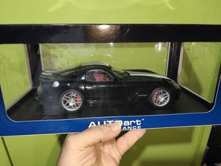 Autoart Dodge Viper SRT-10 Coupe 1:18
