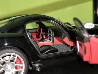 Autoart Dodge Viper SRT-10 Coupe 1:18