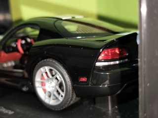 Autoart Dodge Viper SRT-10 Coupe 1:18