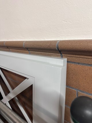 Cabecero de madera y metal gris