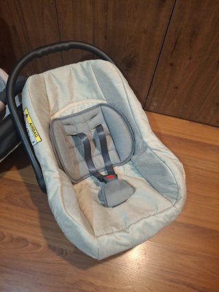 Silla de paseo y accesorios bebé