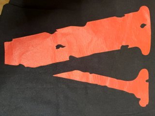 Vlone Staple Red Tee Maglietta Nera