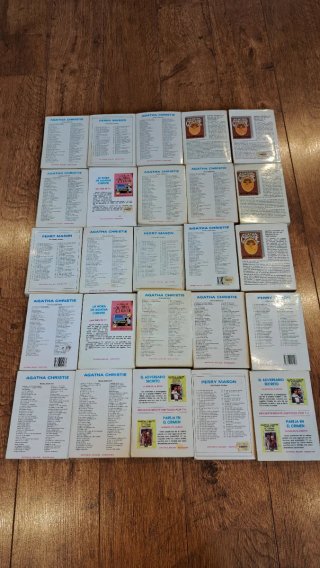 Collezione di 25 libri di Agatha Christie
