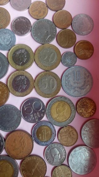 Lote monedas antiguas pesetas y extranjeras