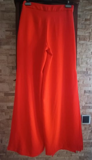Pantalón ancho Zara rojo