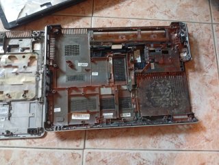 Capa Traseira Chassi HP