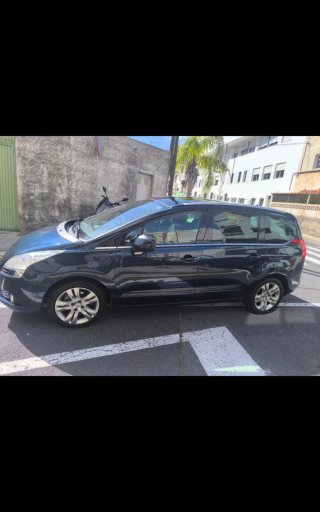 Peugeot 5008 2010