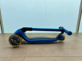 Patinete Globber Luces Azul Marino