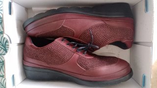 Zapatos elegantes ortopédicos color burdeos