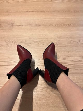 Botines tacón negro y burdeos talla 39