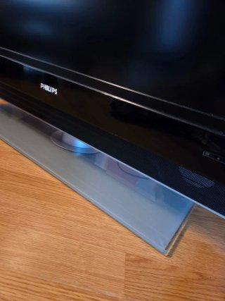 Televisor Philips Negro y Plateado