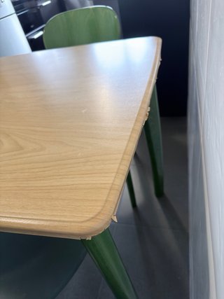 Mesa de cocina extensible y 2 sillas