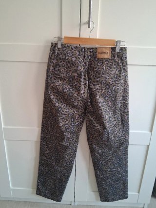Pantalón Scalpers estampado animal print