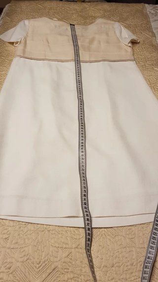 Vestido beige Ailanto Talla 40