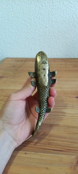 Pez Koi Bronce