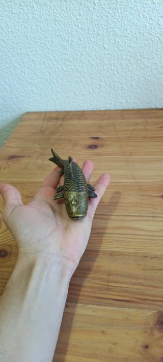 Pez Koi Bronce