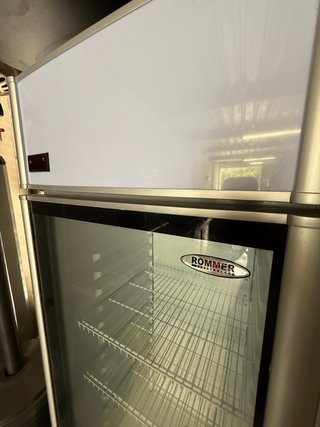 Nevera Vertical Puerta Cristal Rommer