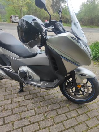 Honda Integra 750 S - Maxi Scooter