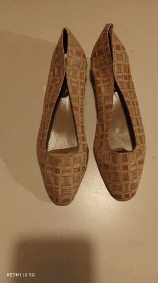 Sabrinas creme com padrão