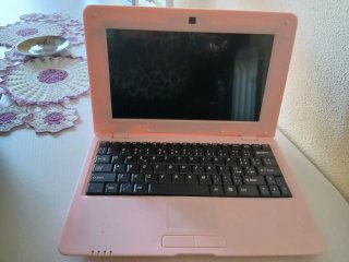 Minicomputer per bambini rosa