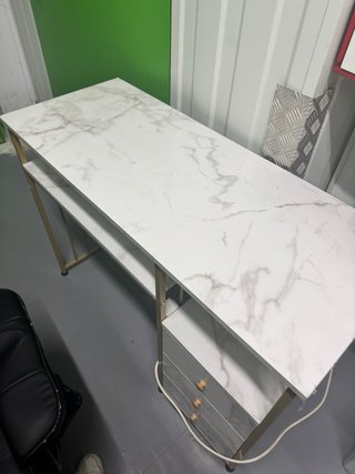 Mobiliaria - Sillas de Peluquería