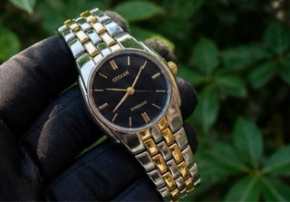 Reloj Citizen Mujer Bicolor Esfera Negra