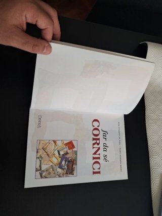 Far da sé cornici