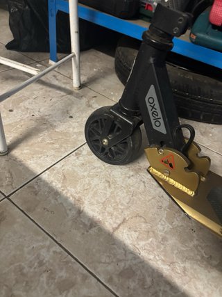 Monopatín con alerón