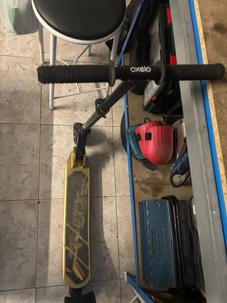 Monopatín con alerón