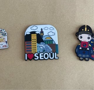 Calamite e portachiavi souvenir Corea