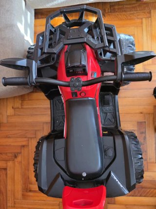 Moto Eléctrica Infantil Cuatrimoto Negra y Roja