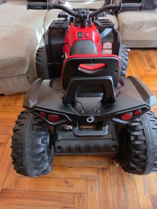 Moto Eléctrica Infantil Cuatrimoto Negra y Roja