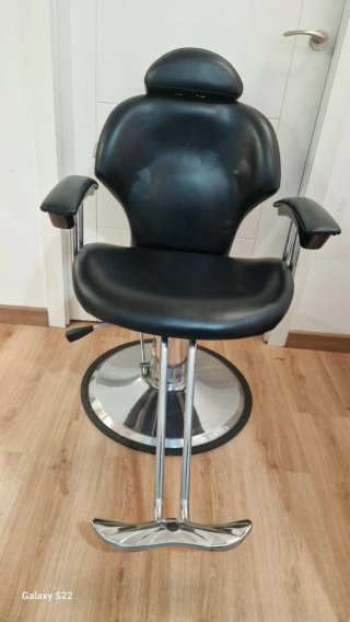 Sillón de barbero hidráulico negro