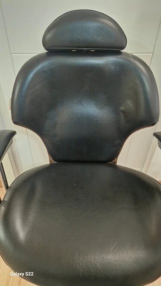 Sillón de barbero hidráulico negro