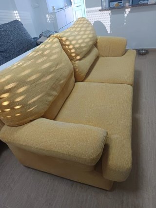 Sofá 3 plazas tela amarillo