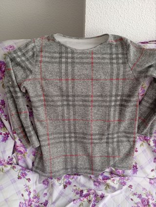 Camiseta gris cuadros